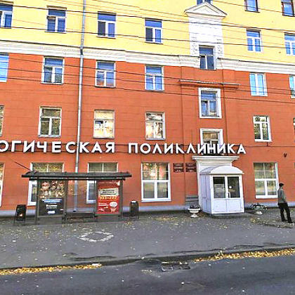 Входная группа Стоматологическая поликлиника № 1 (Экстренная, на ул. Советской). 